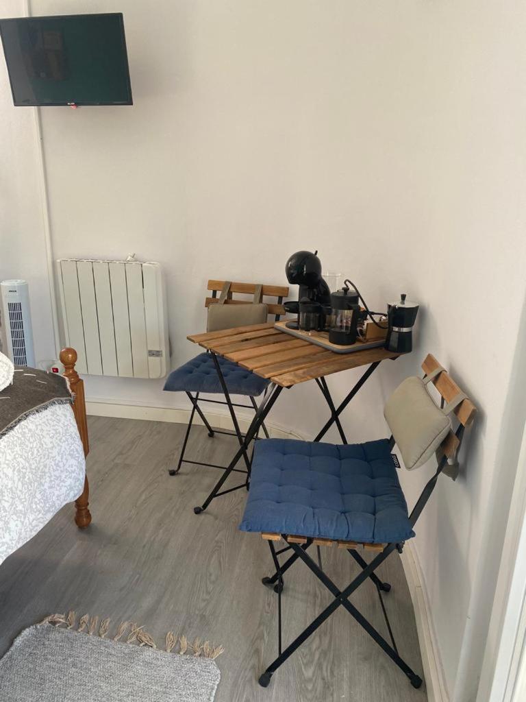 Cabedelo Seaside Guesthouse Βιάνα ντο Καστέλο Δωμάτιο φωτογραφία